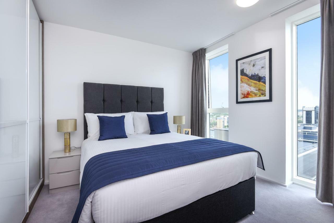 Millharbour Residences Londra Esterno foto